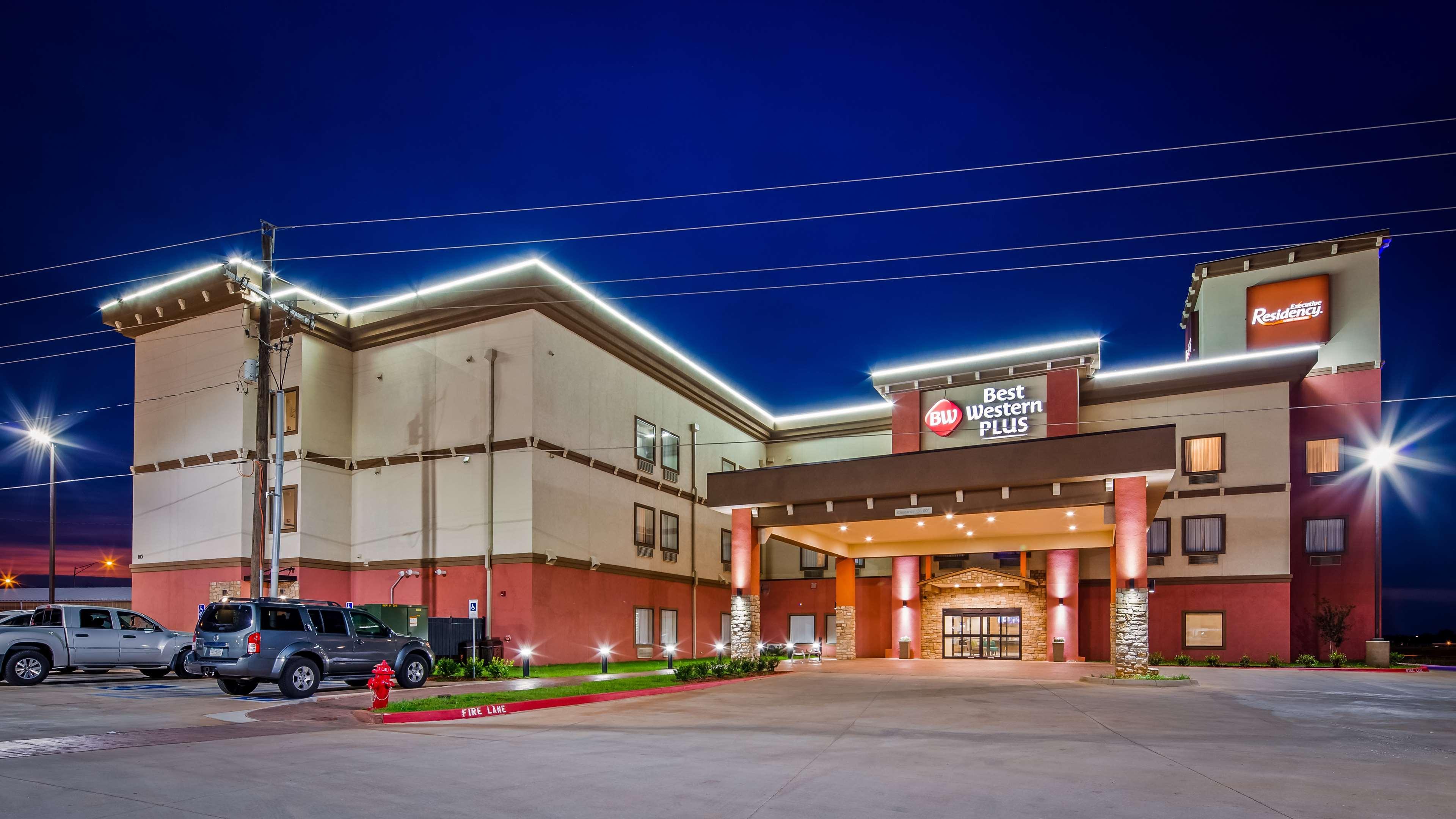 Best Western Plus/Executive Residency Elk City Extérieur photo
